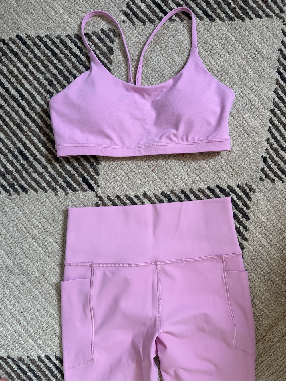 Pink Athleta Set with Salutation Stash 7/8 Pant in XS, Bra in S